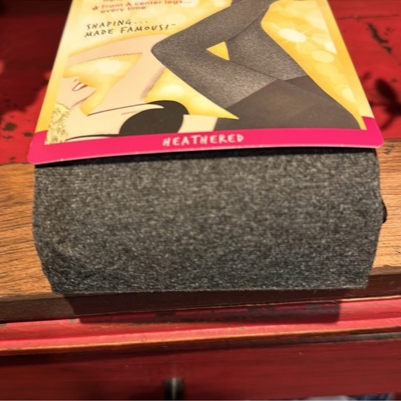 NWT Spanx Center Stage Shaping Tights Heathered gray  Size D - Picture 2 of 5